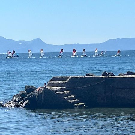 La Casetta Con La Spiaggia Napoli Esterno foto